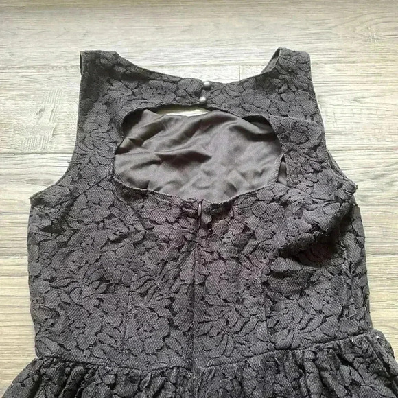 🌸3/$30🌸only |  Black lace skater dress - Picture 8 of 11